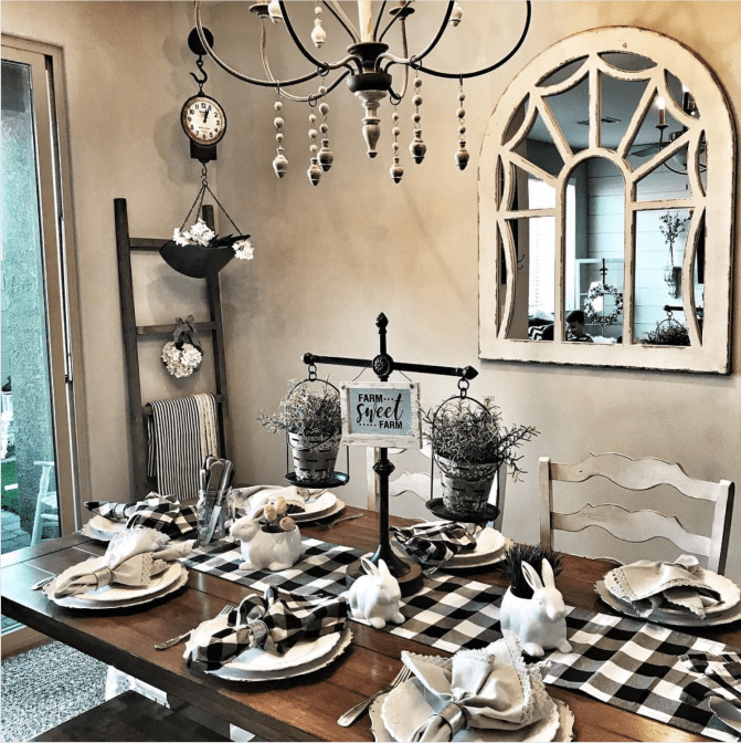 notafarmhouseintexas dining