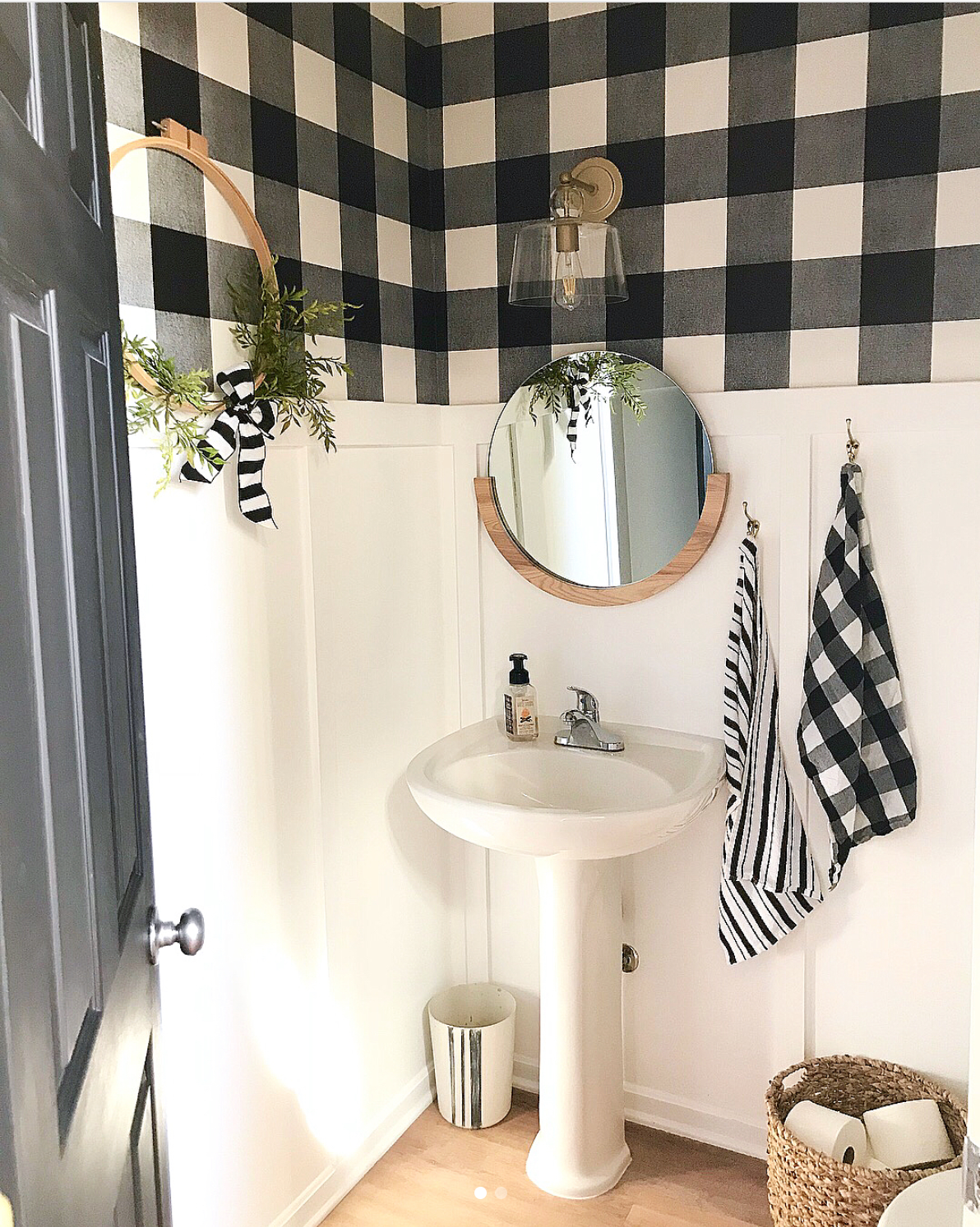 theothersideofneutral bathroom1